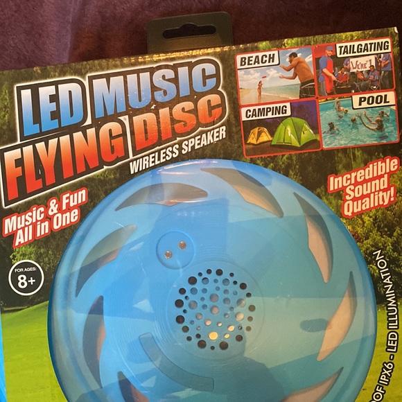 Shawshank LEDZ Games New Led Music Flying Disc Wireless Speaker